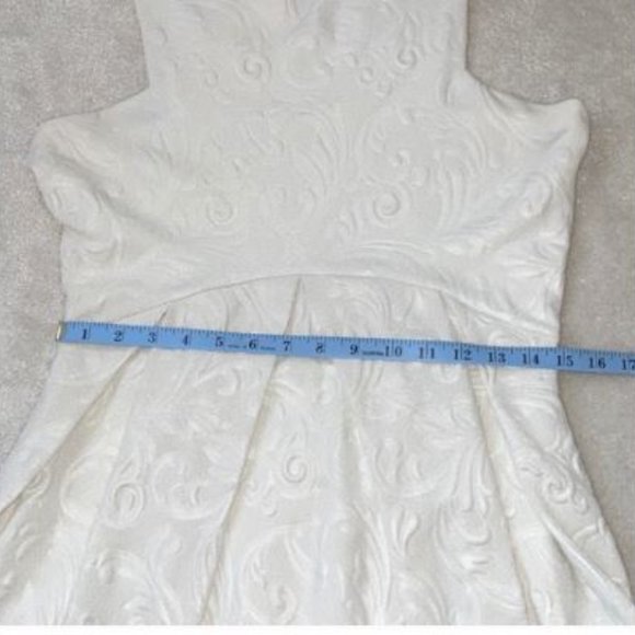 Estam Cream Imprinted Sleeveless Dress - Picture 8 of 11